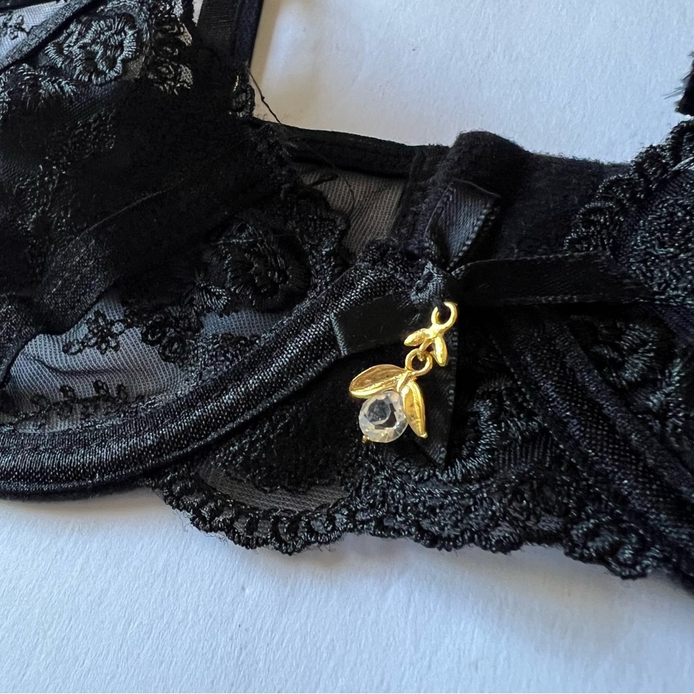 SEVEN ‘TILL MIDNIGHT LACE BRA BLACK SIZE SMALL NWOT - Picture 6 of 16